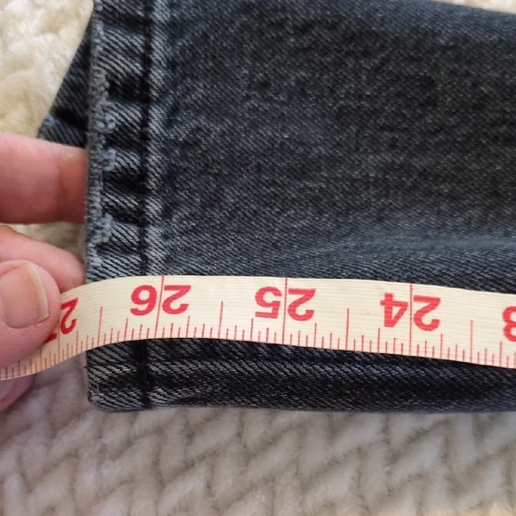 Everlane The 90s Way High Jean High Rise Faded Black 🖤 sz 23 -measures to sz 26 - Picture 7 of 16